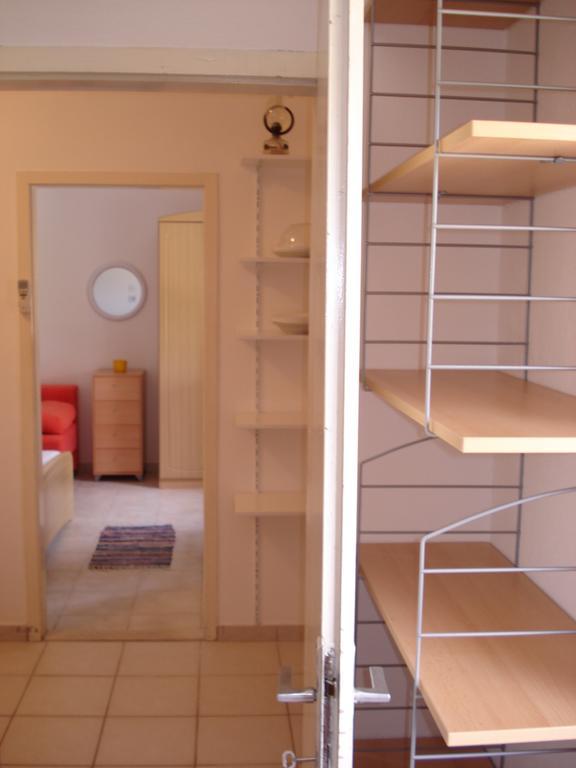 Holiday Home Dora Sutivan Ruang foto