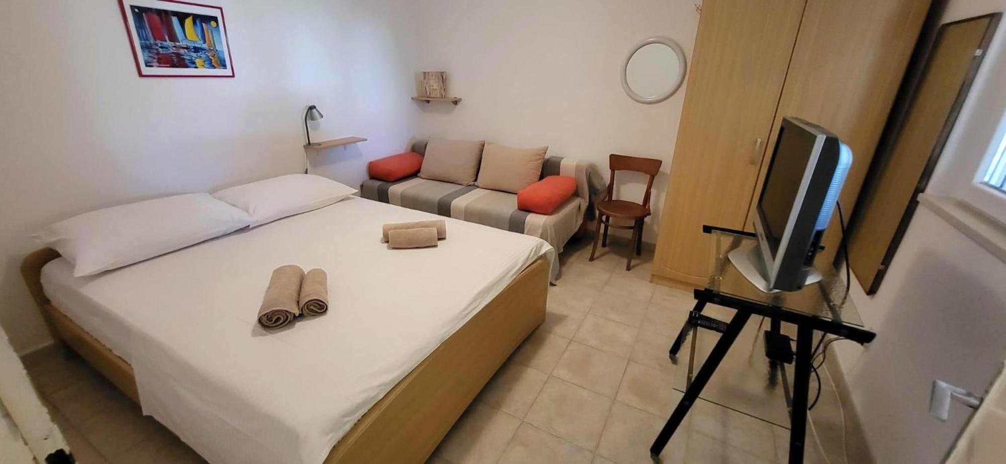 Holiday Home Dora Sutivan Bagian luar foto